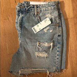 ♡ SOLD NEW WITH TAGS urban outfitters size 26 BDG denim surf shorts